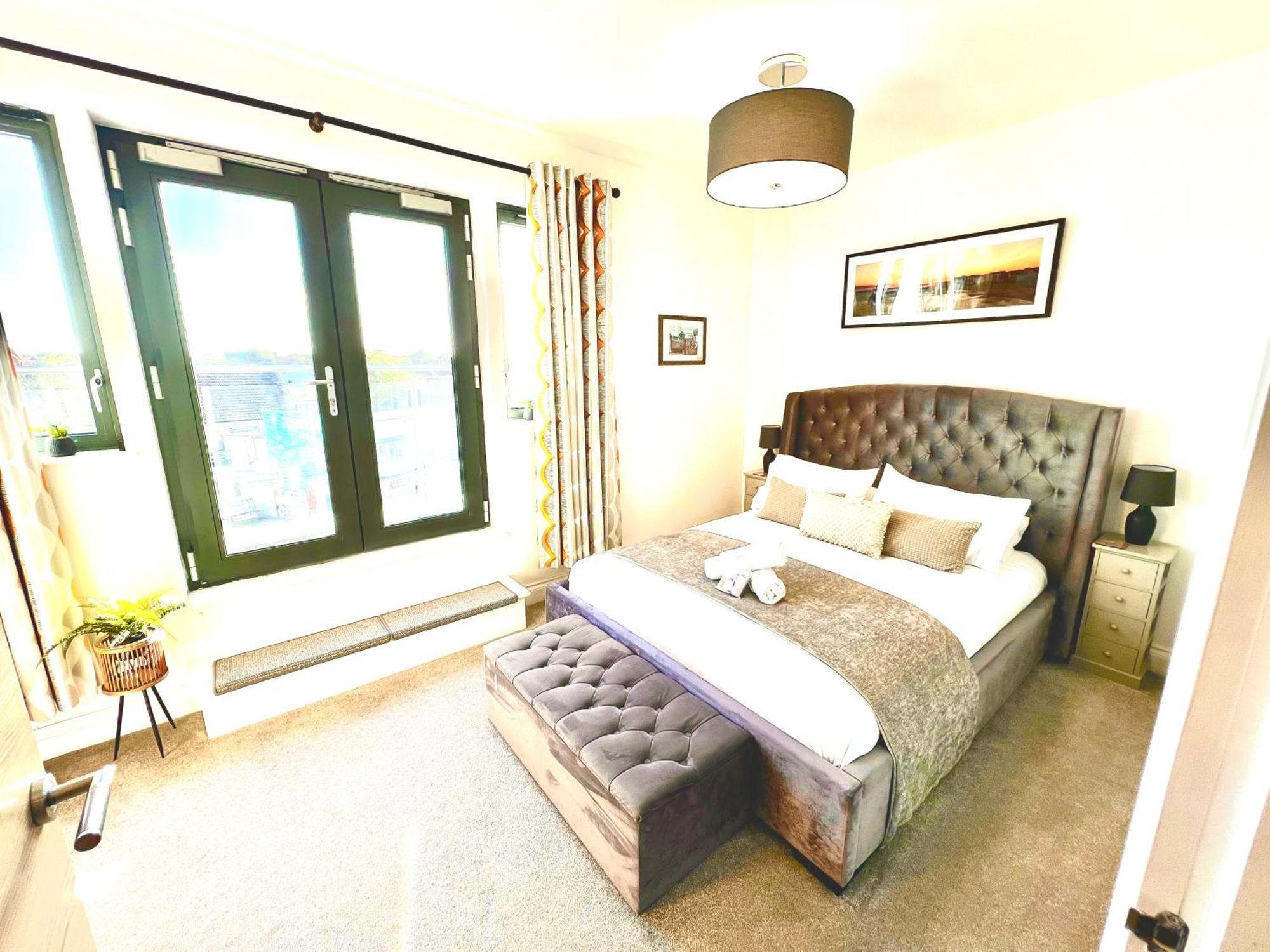The Penthouse Margate, Balconies, Sea View, Gated Parking, Air Con! Apartman Kültér fotó