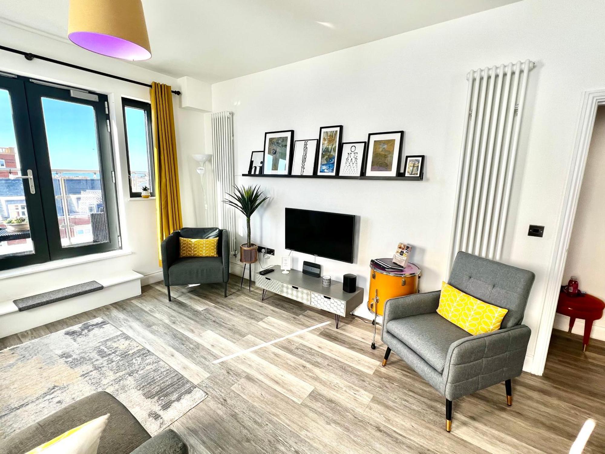 The Penthouse Margate, Balconies, Sea View, Gated Parking, Air Con! Apartman Kültér fotó